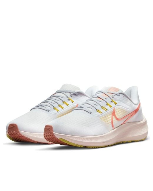 Nike White Air Max 97 Trainers//Wolf