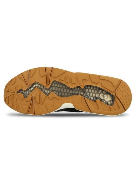 PUMA Black Disc Blaze Low Top Running Shoes for men