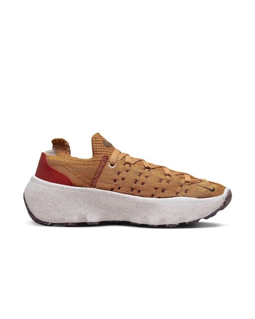 Nike Brown (Wmns) Space Hippie 04 'Wheat Dark Beetroot'