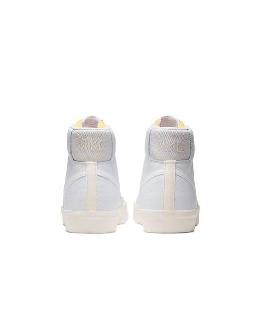 Nike White Blazer Mid 77 Vintage 'Sail' for men