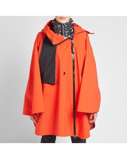 Nike Red (Wmns) Lab Acg Functional Cloak Vest 2