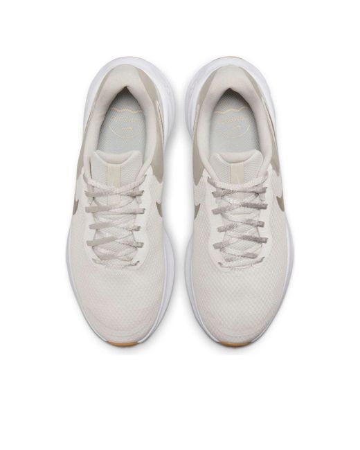 Nike White (Wmns) Revolution 7 'Phantom Light Bone'