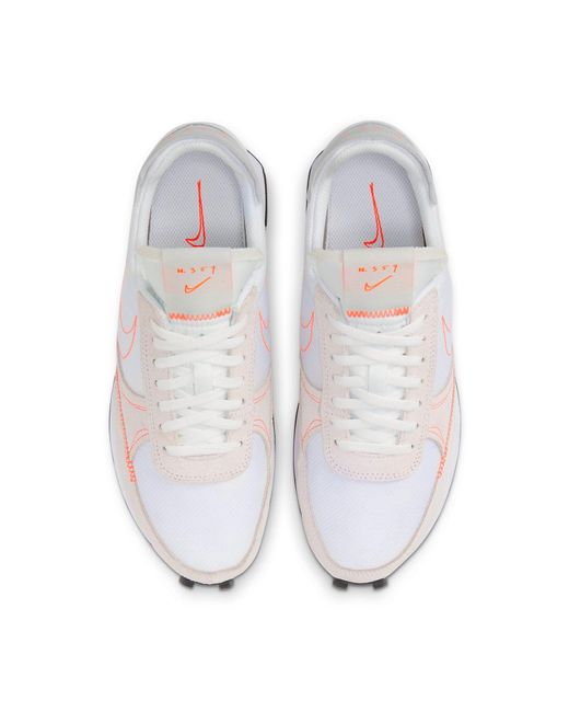 Nike White (Wmns) Daybreak Type Hyper Crimson'