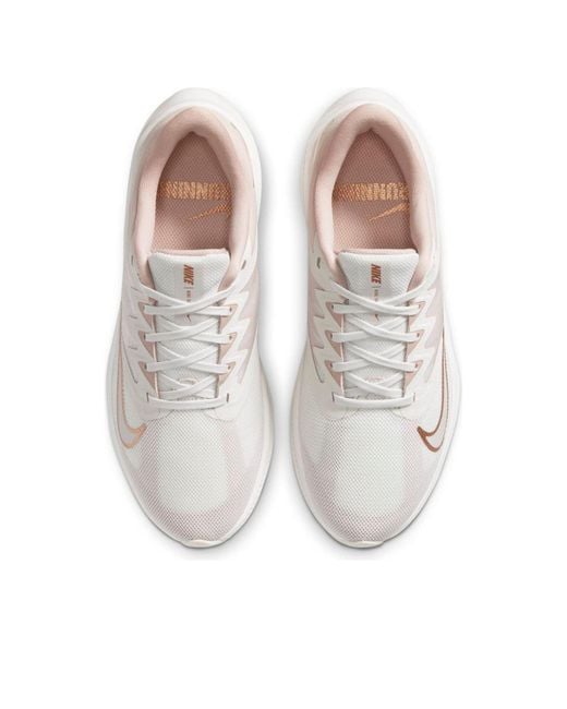 Nike White (Wmns) Quest 3 'Platinum Tint Metallic Bronze'