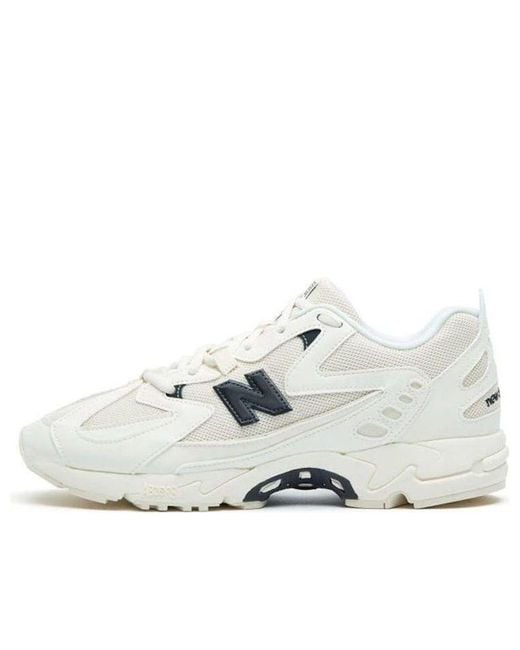New Balance 828 (d) White for men