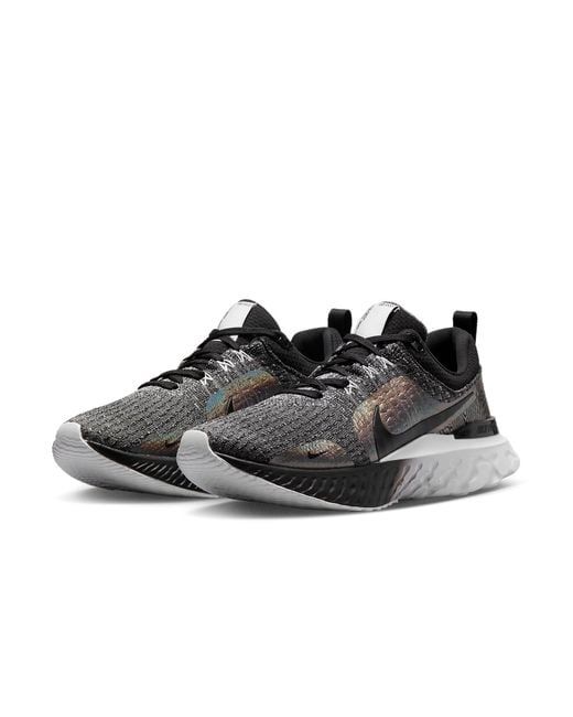 Nike Black (Wmns) React Infinity Run Flyknit 3 Premium Zebra Iridescent'