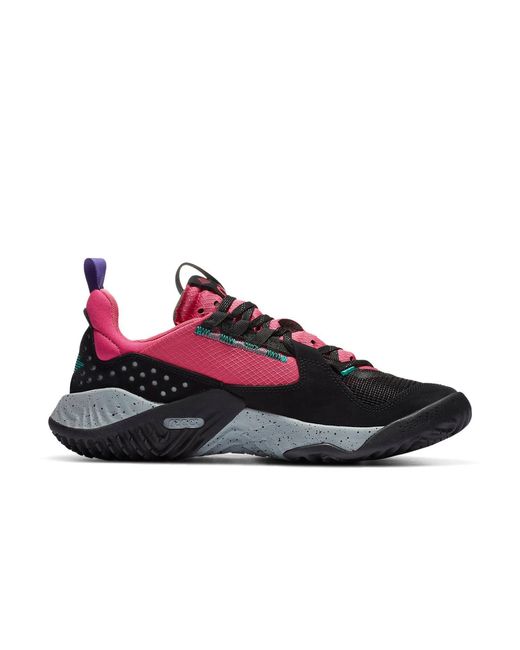 Nike Red Delta 'Mountainside' for men