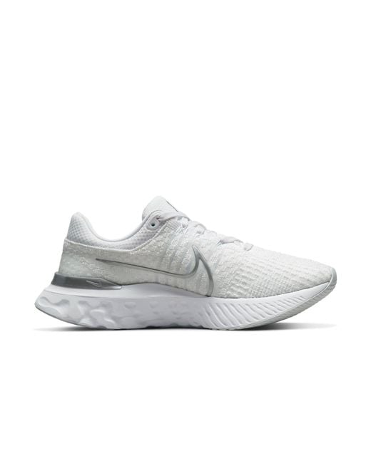 Nike White (Wmns) React Infinity Run Flyknit 3 Metallic'