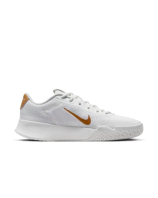 Nike White (Wmns) Court Vapor Lite 2 Hc 'Sail Desert Ochre'