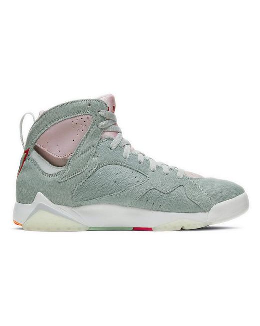 Nike Gray 7 Retro Se 'Hare 2.0' for men