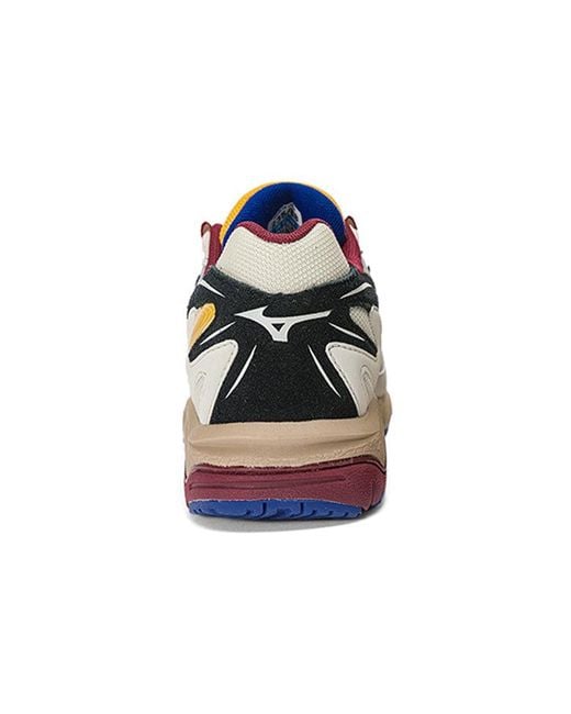 Mizuno White Wave Rider Low for men