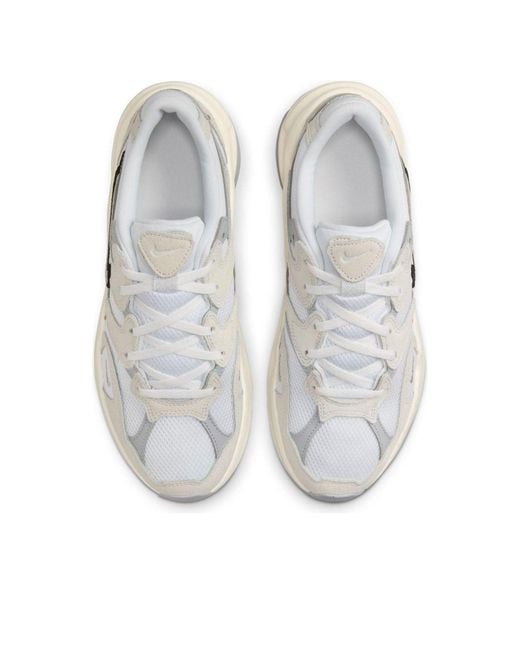 Nike White (Wmns) Al8