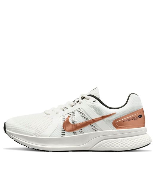 Nike White (Wmns) Run Swift 2 'Sail Metallic Copper Coin'