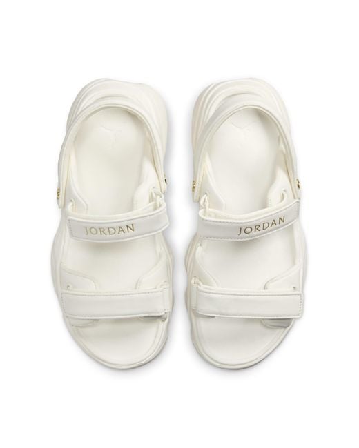 Nike White (Wmns) Air Deja Sandal 'Sail Metallic' Fn5036-100