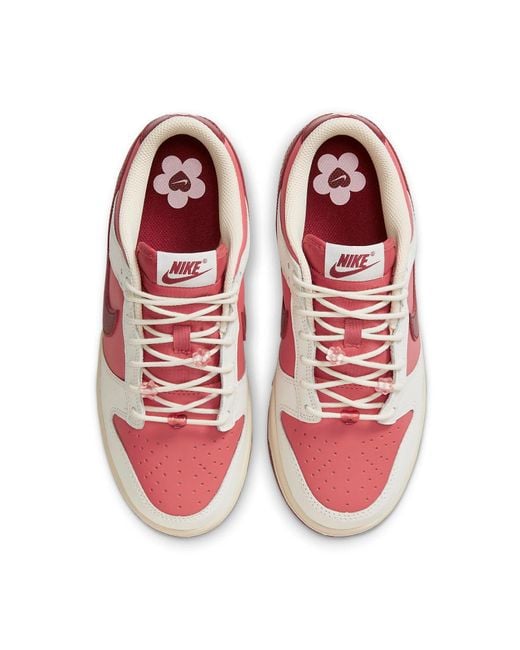 Nike Pink (Wmns) Dunk Low 'Valentine's Day 2024 Alternate'