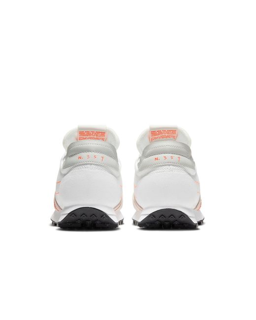 Nike White (Wmns) Daybreak Type Hyper Crimson'