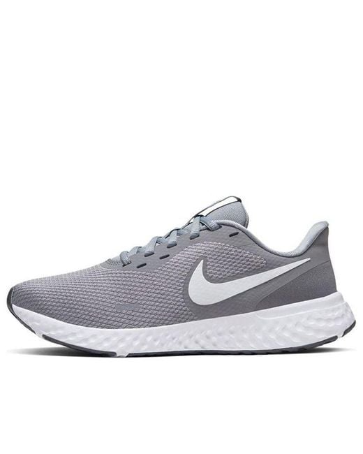 revolution 5 nike white