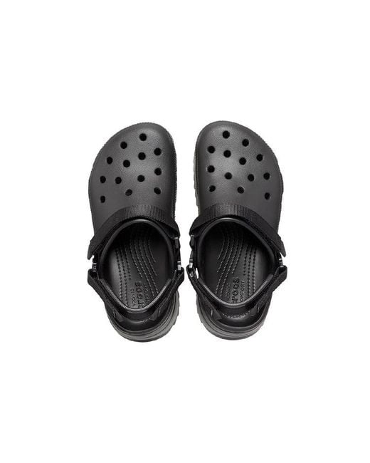 CROCSTM Black Classic Bae Clog W