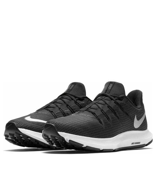 Nike Black (Wmns) Quest
