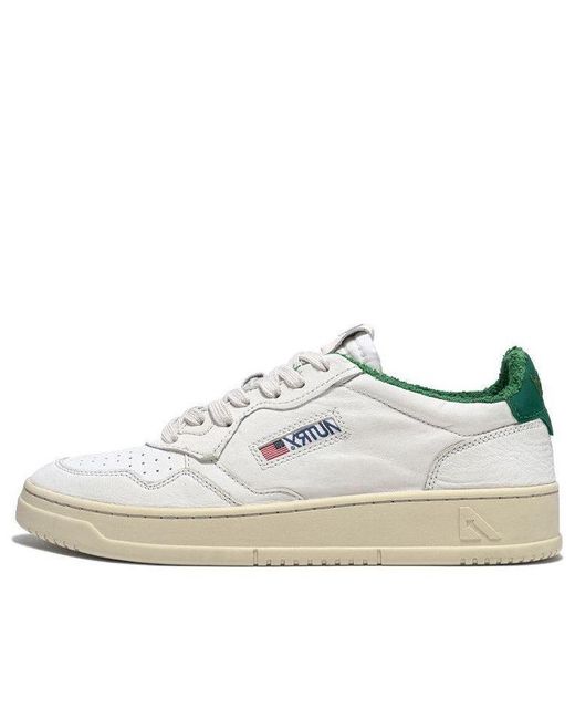 Autry White (Wmns) Medalist Low Leather And Suede And Embroidered Logo'