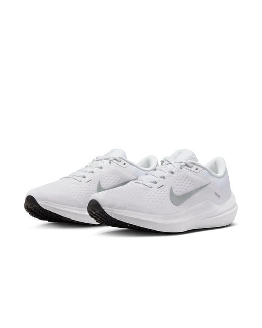 Nike White Air Winflo 10 Sneaker for men