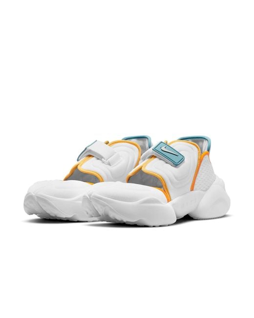 Nike White (Wmns) Aqua Rift Cerulean Solar Flare'