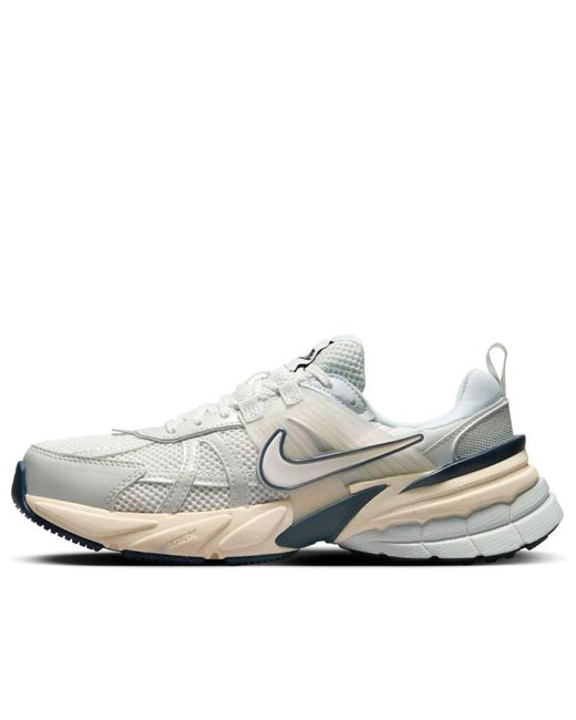 Nike White (Wmns) V2K Run 'Platinum Tint'