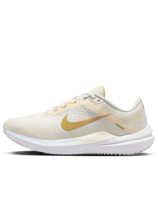 Nike White (Wmns) Air Zoom Winflo Running Shoes Sail Buff'
