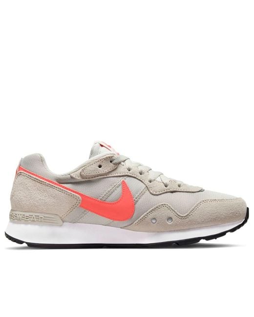 Nike Pink (Wmns) Venture Runner Wide 'Light Bone Magic Ember'