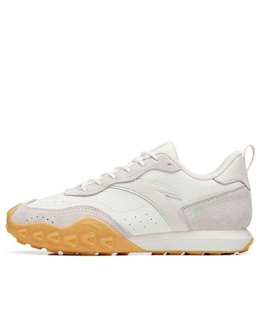 Anta White (Wmns) Life Series Sneakers
