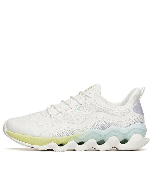 Anta White (Wmns) Running Series Sneakers