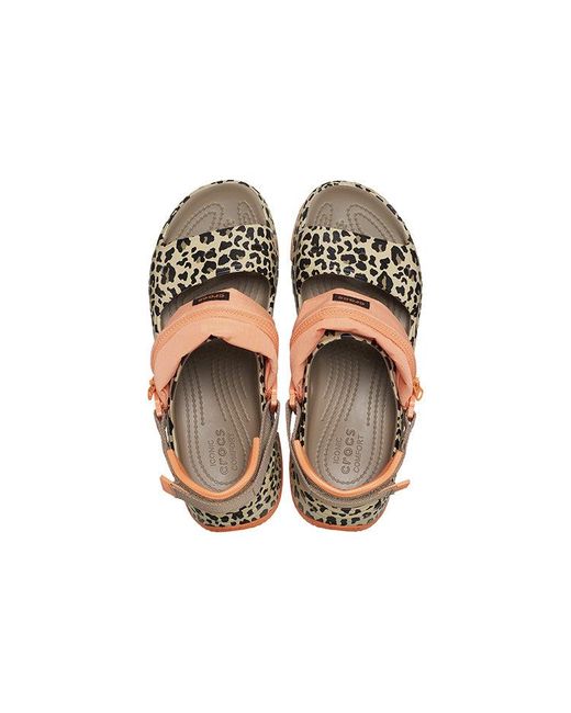 CROCSTM Natural (Wmns) Hiker Xscape Animal Sandals 'Khaki Leopard'