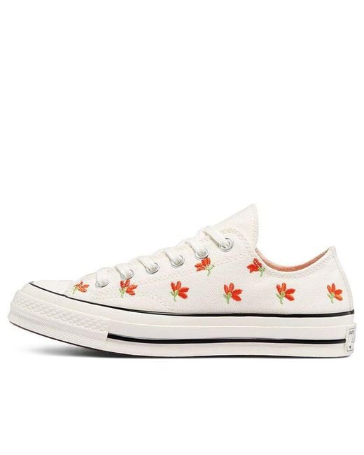 Converse White Chuck Taylor All Star 10s