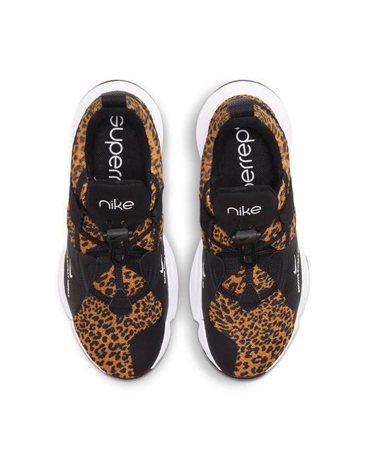 nike training superrep groove trainers in leopard