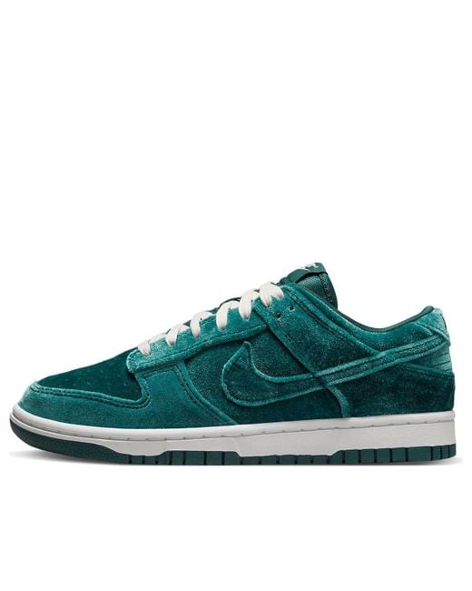 Nike Green (Wmns) Dunk Low Velvet'