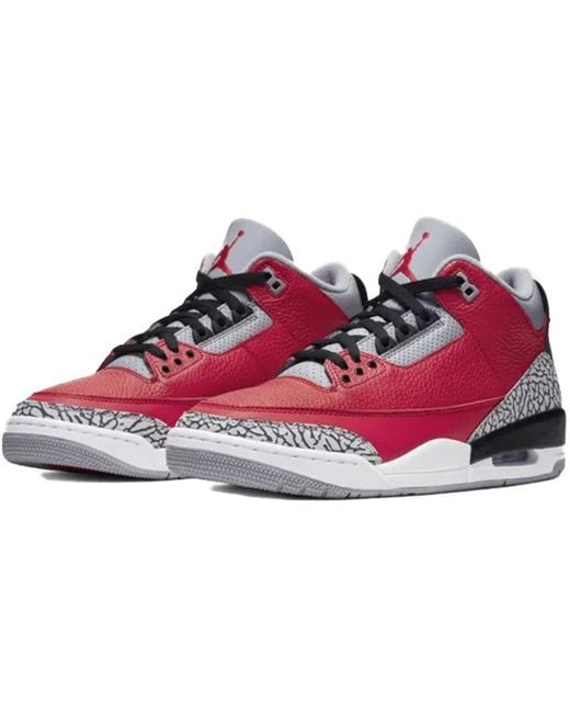 Nike Red 3 Retro Se 'Unite' for men