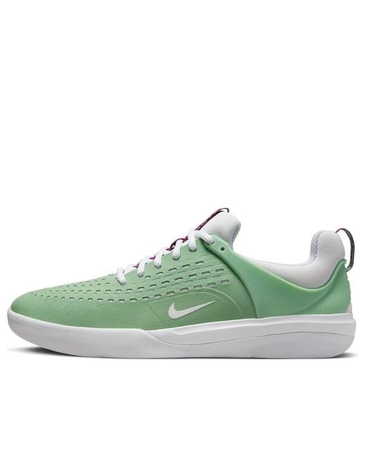 Nike Green Sb Nyjah 3 Skate Shoes for men