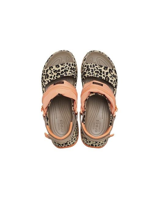 CROCSTM Natural (Wmns) Hiker Xscape Animal Sandals 'Khaki Leopard'