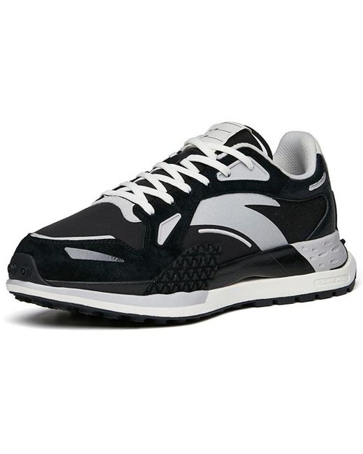 Anta Black (Wmns) Star C202