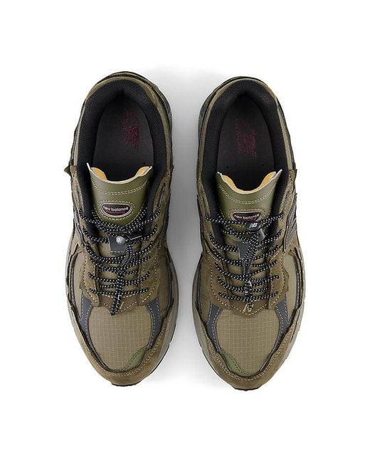 New Balance Black 2002R 'Protection Pack for men