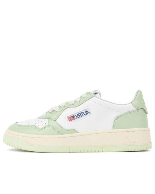 Autry White (Wmns) Medalist Low Top Bicolor