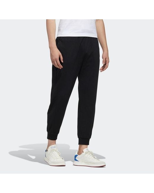 Adidas Black Neo Faves Tp Sports Pants/Trousers/Joggers for men