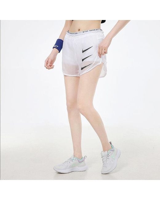 Nike White (Wmns) As Nk Run Dvn Tmpo Luxe 2In1 Sports Shorts