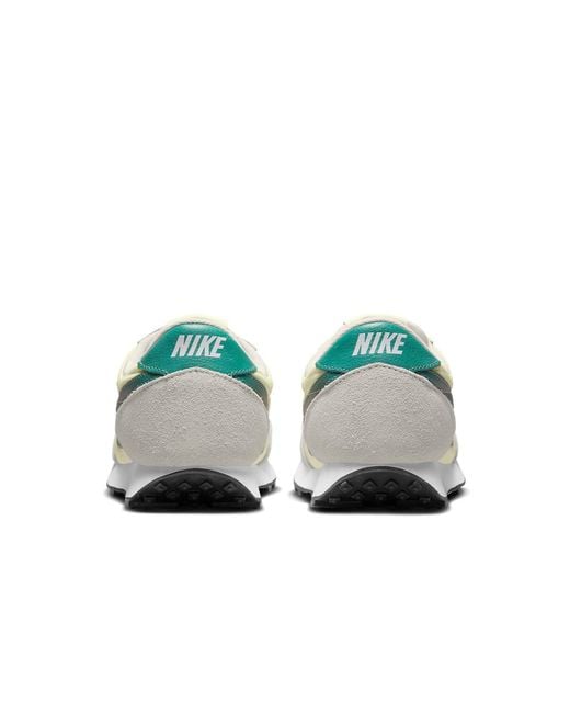 Nike White (Wmns) Daybreak 'Light Bone Bicoastal'