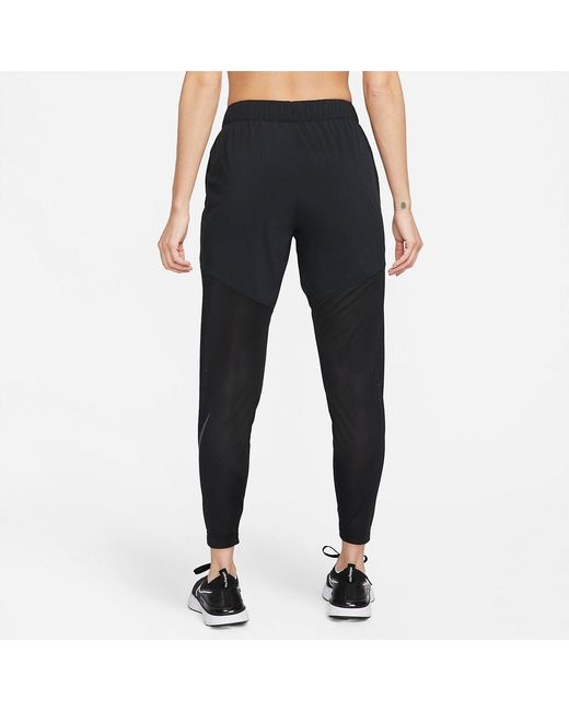 Nike Black (Wmns) Dri-Fit Swoosh Run