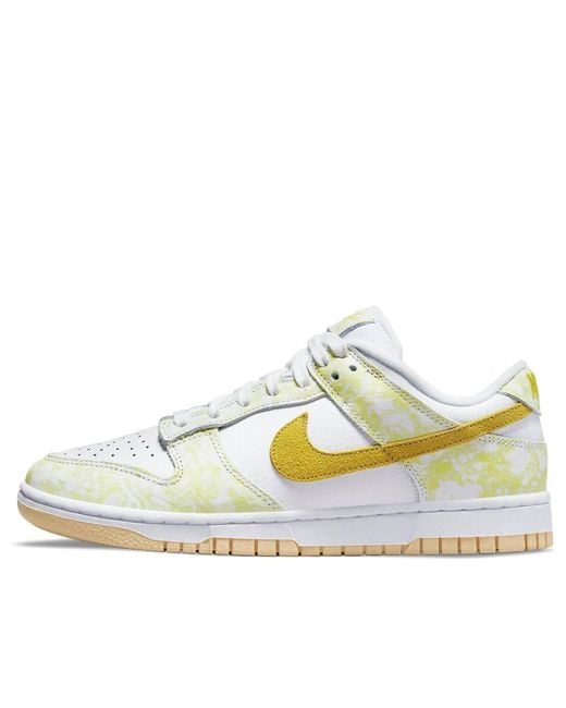 Nike White (Wmns) Dunk Low Og Strike'