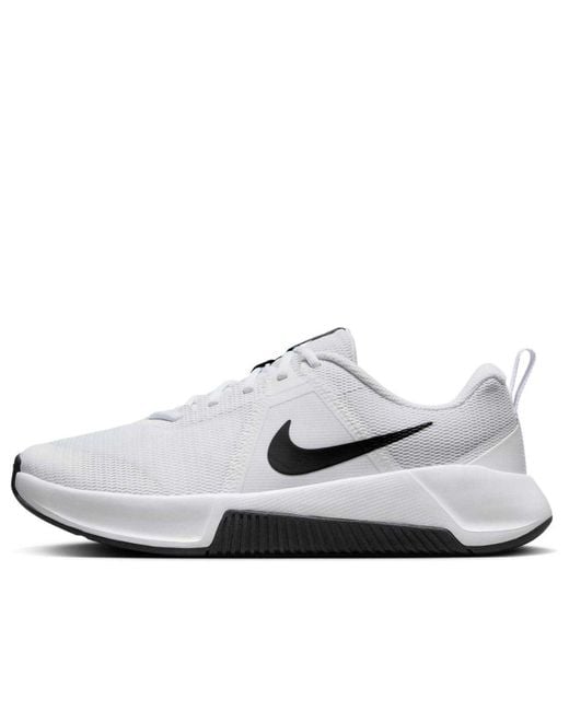 Nike White Mc Trainer 3 Workout Shoes for men