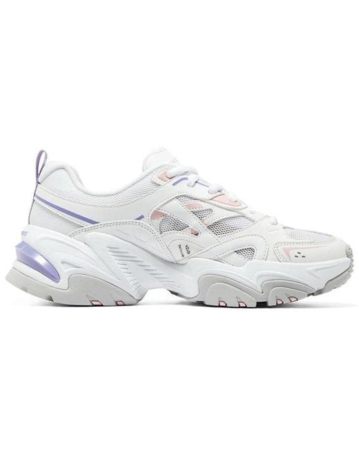Skechers White (Wmns) Stamina V2