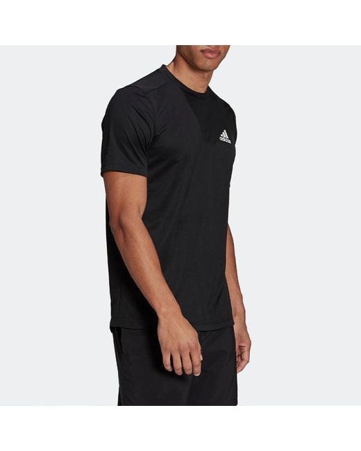 Adidas Black Solid Color Logo Casual Short Sleeve T-Shirt for men