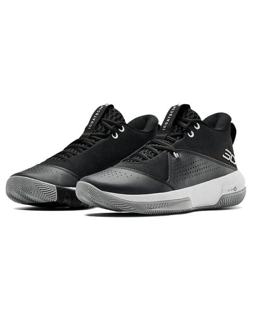 Under Armour Black Sc 3Zer0 Iv Low-Top for men
